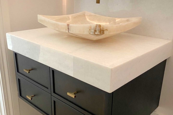 Uzzi-Bathroom-1